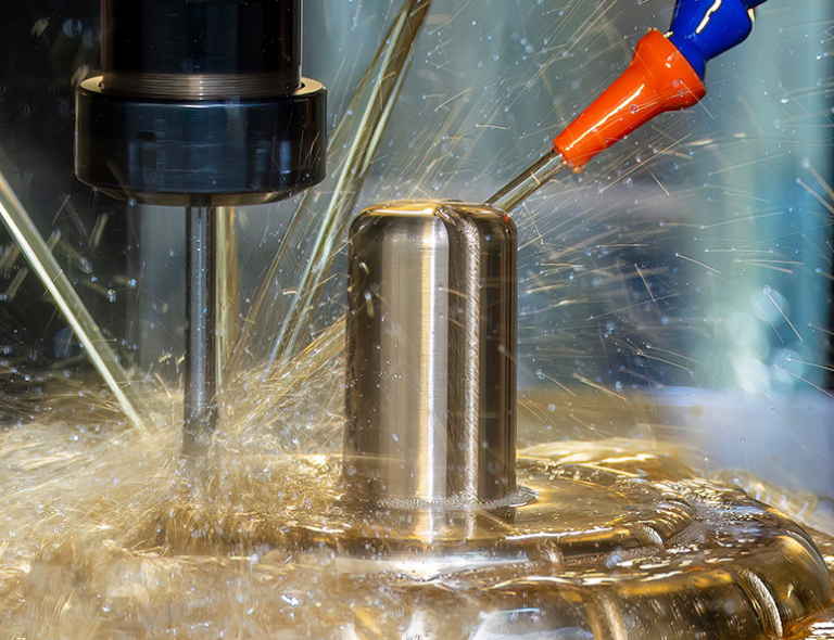 Neat Oil in Precision Turning: Why It's Important
